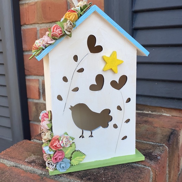 IT’S SPRINGTIME! Handpainted Decorative Birdhouse - Picture 6 of 6